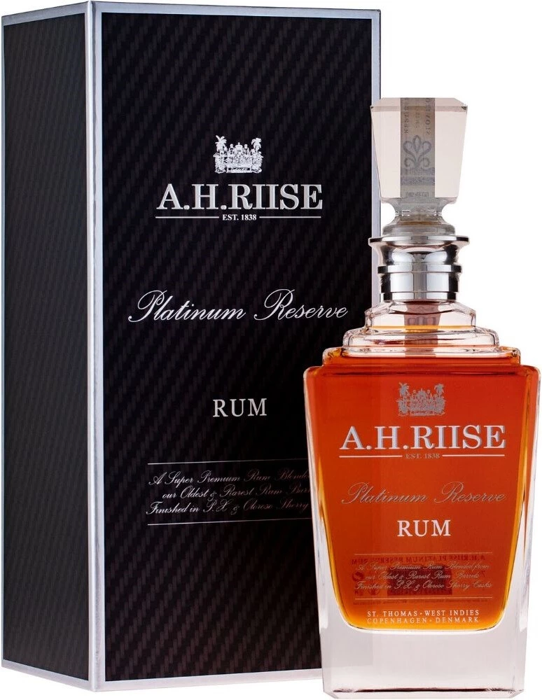 Ром A.H. Riise Platinum Reserve, gift box, 0.7 л